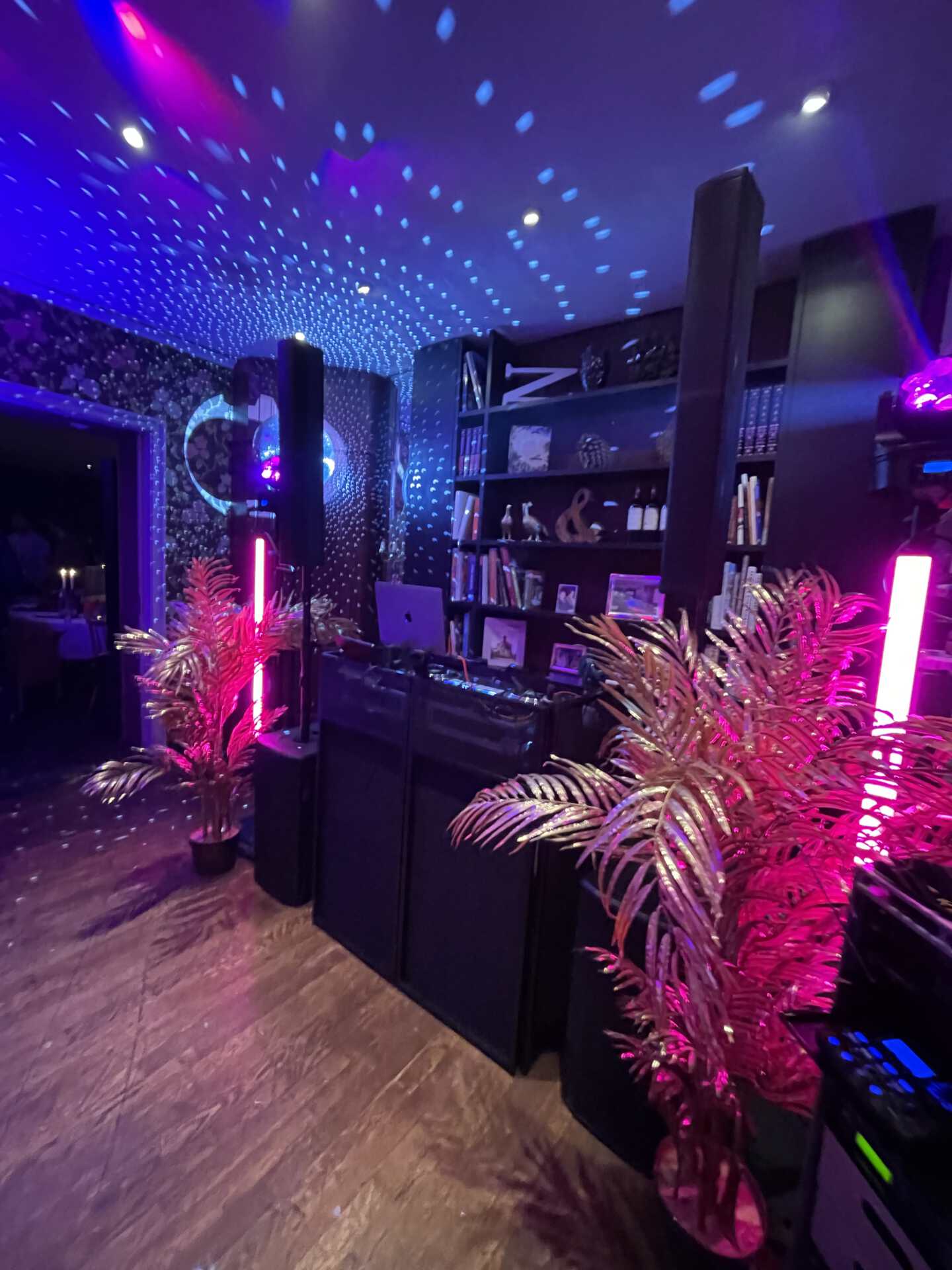 Unsere DJ-Technik mit Lichteffekten im Gasthaus Spieker in Hövelhof